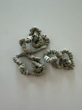 Crown Affair Silk Scrunchie Set